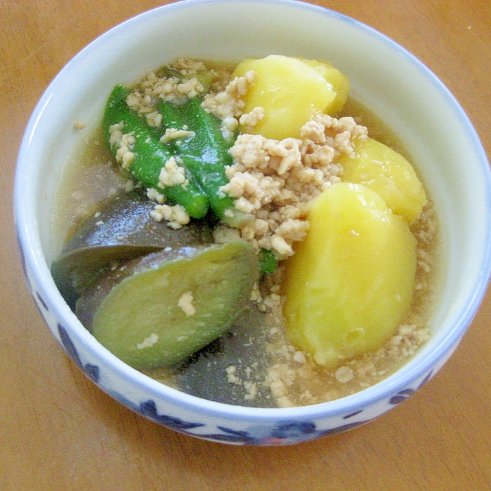 オクラ☆なす☆じゃがいもの鶏そぼろ煮♪